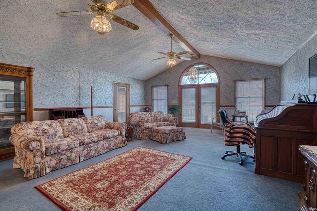 5520 Monroe Avenue, Evansville, IN 47715