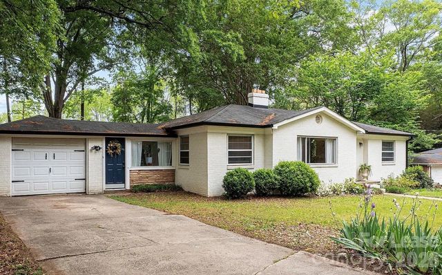 5212 Pine Drive, Charlotte, NC 28269