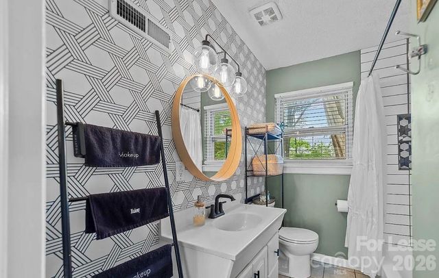 5212 Pine Drive, Charlotte, NC 28269