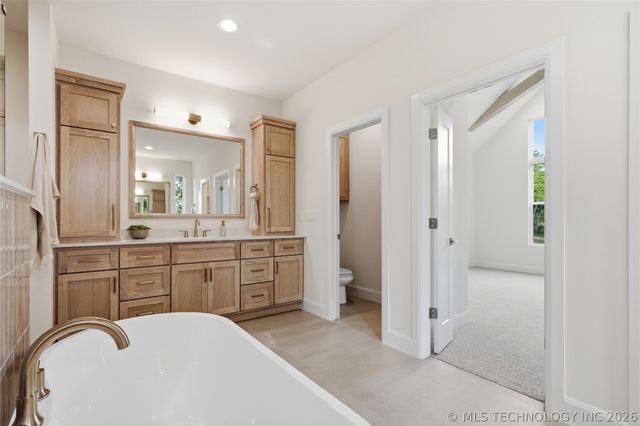 2714 Hickory Ridge Drive, Sapulpa, OK 74066