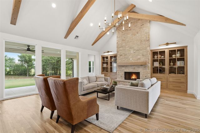 2714 Hickory Ridge Drive, Sapulpa, OK 74066