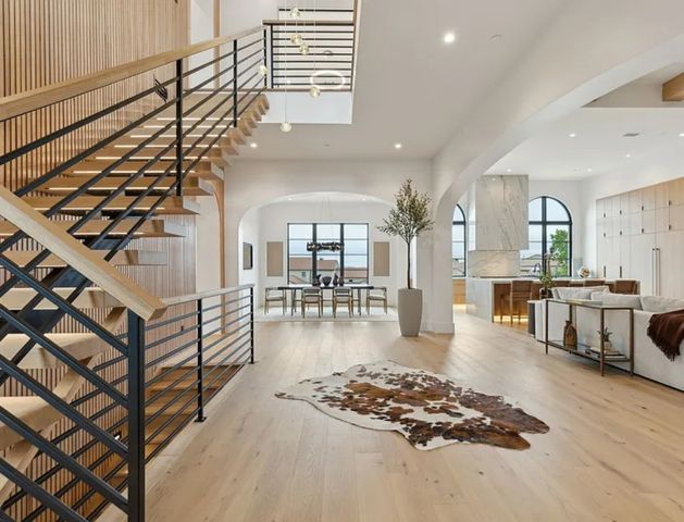 13725 Trail Creek Place, Dallas, TX 75240