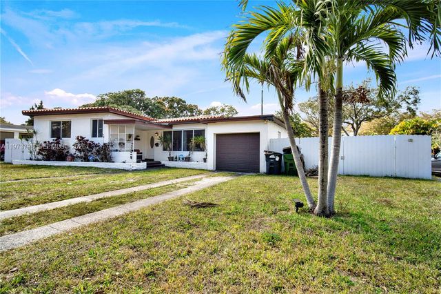 12670 NE Miami Pl, North Miami, FL 33161