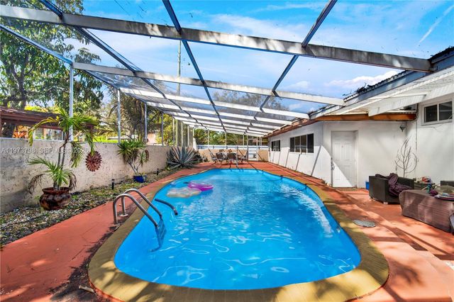 12670 NE Miami Pl, North Miami, FL 33161