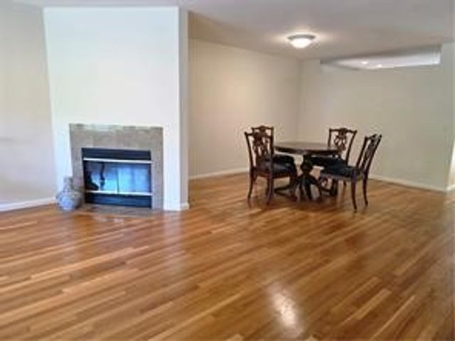 203 Dean Ridge Court, Cranston, RI 02920
