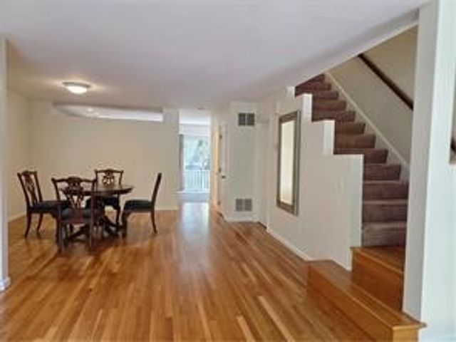 203 Dean Ridge Court, Cranston, RI 02920