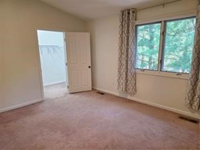 203 Dean Ridge Court, Cranston, RI 02920