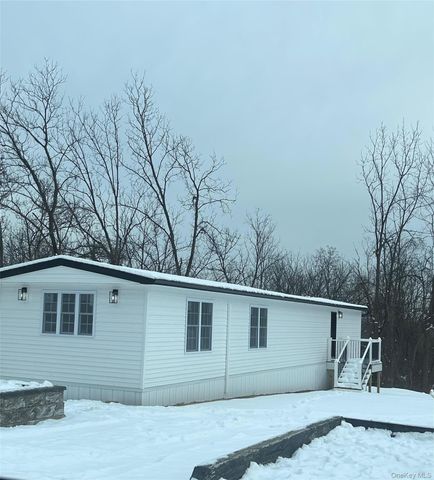 1 Walnut Park Lane, Milton, NY 12547