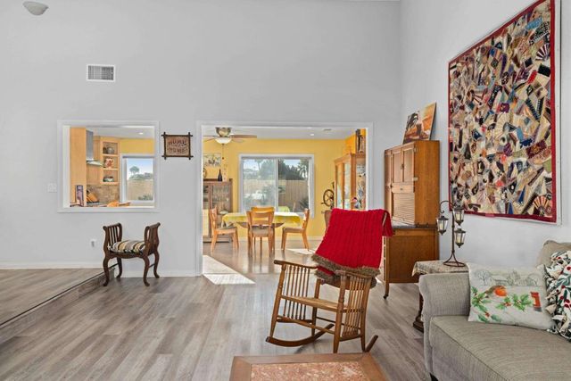 9464 Telkaif St, Lakeside, CA 92040