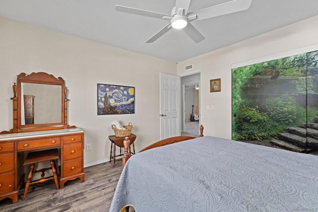 9464 Telkaif St, Lakeside, CA 92040