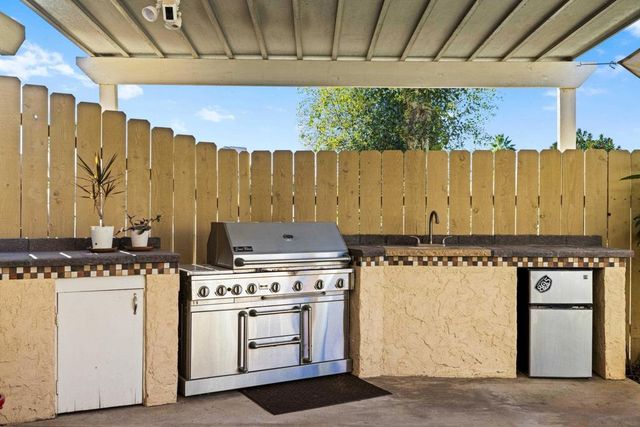 9464 Telkaif St, Lakeside, CA 92040