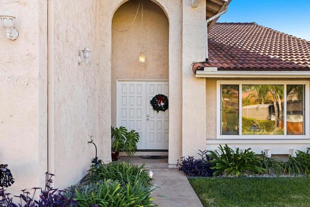 9464 Telkaif St, Lakeside, CA 92040