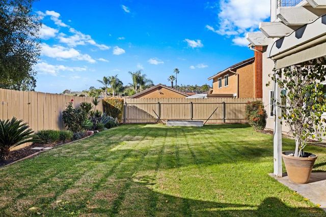 9464 Telkaif St, Lakeside, CA 92040