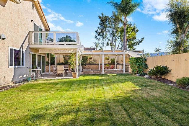 9464 Telkaif St, Lakeside, CA 92040