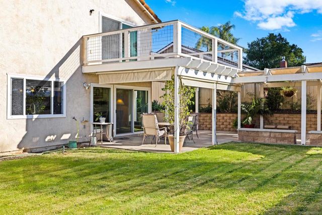 9464 Telkaif St, Lakeside, CA 92040