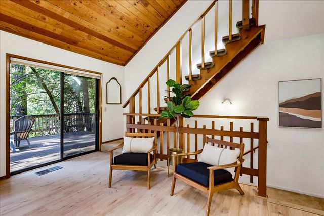 12213 Half Moon Way, Nevada City, CA 95959