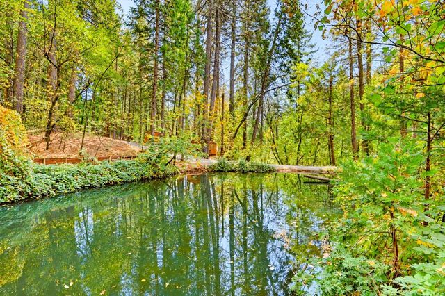 12213 Half Moon Way, Nevada City, CA 95959