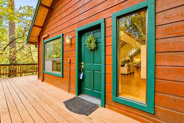 12213 Half Moon Way, Nevada City, CA 95959