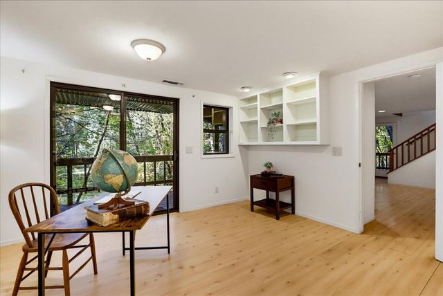 12213 Half Moon Way, Nevada City, CA 95959
