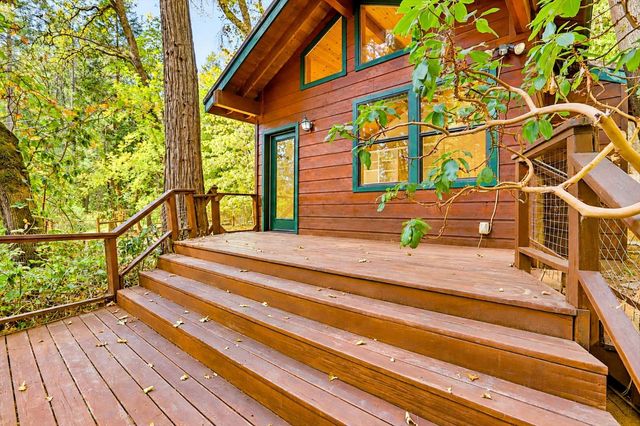 12213 Half Moon Way, Nevada City, CA 95959