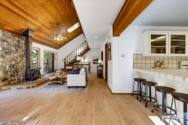 12213 Half Moon Way, Nevada City, CA 95959