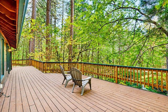 12213 Half Moon Way, Nevada City, CA 95959