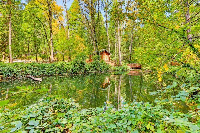 12213 Half Moon Way, Nevada City, CA 95959