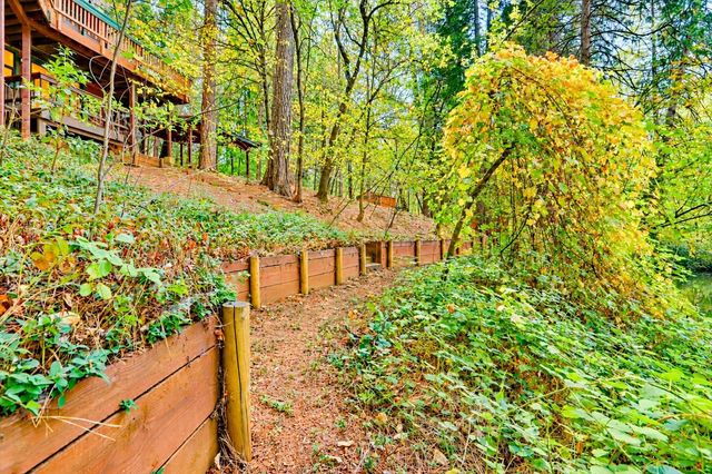 12213 Half Moon Way, Nevada City, CA 95959