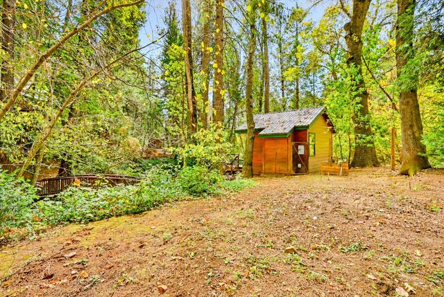 12213 Half Moon Way, Nevada City, CA 95959