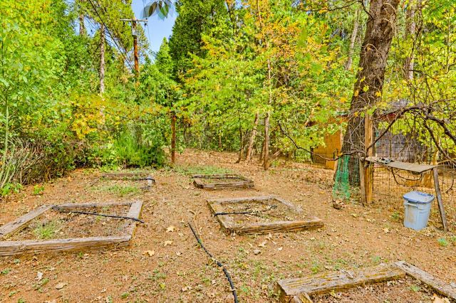 12213 Half Moon Way, Nevada City, CA 95959