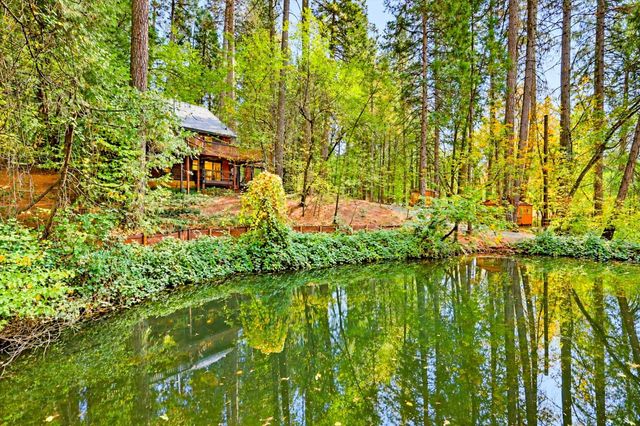 12213 Half Moon Way, Nevada City, CA 95959