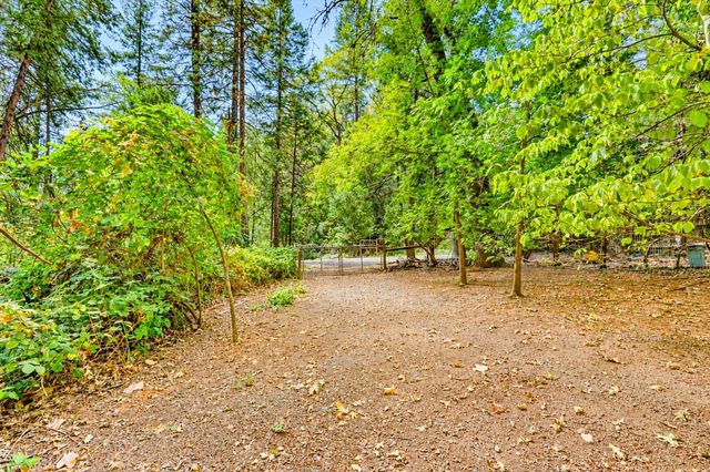 12213 Half Moon Way, Nevada City, CA 95959