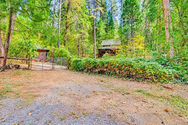 12213 Half Moon Way, Nevada City, CA 95959