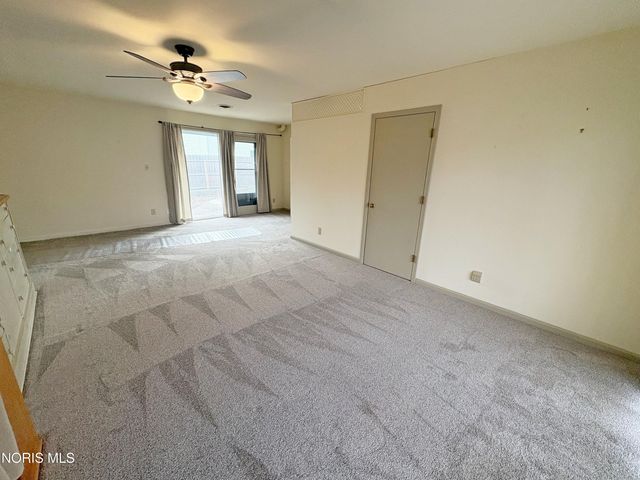 29 Darlyn Drive, Bowling Green, OH 43402