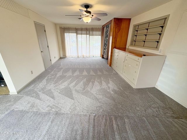 29 Darlyn Drive, Bowling Green, OH 43402