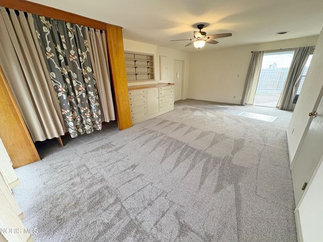 29 Darlyn Drive, Bowling Green, OH 43402