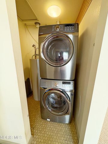 29 Darlyn Drive, Bowling Green, OH 43402