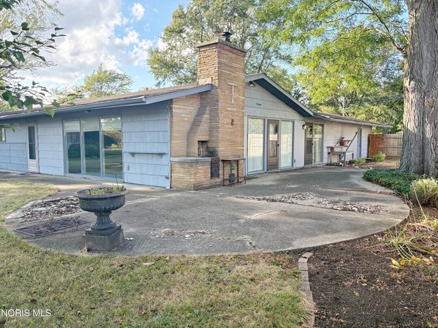 29 Darlyn Drive, Bowling Green, OH 43402