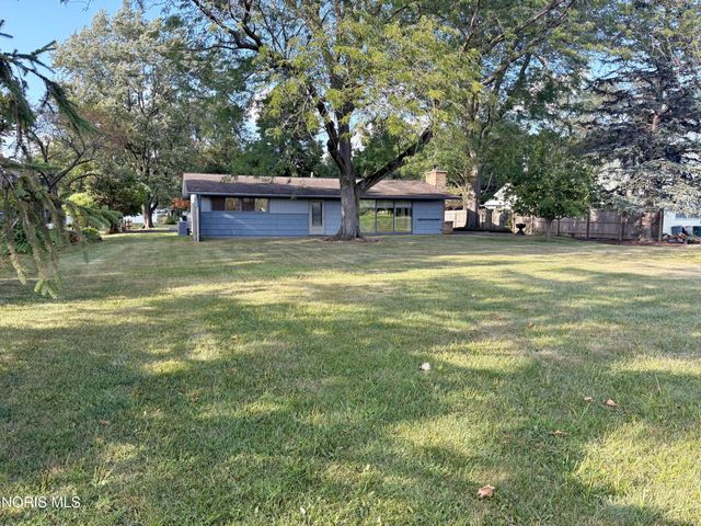 29 Darlyn Drive, Bowling Green, OH 43402