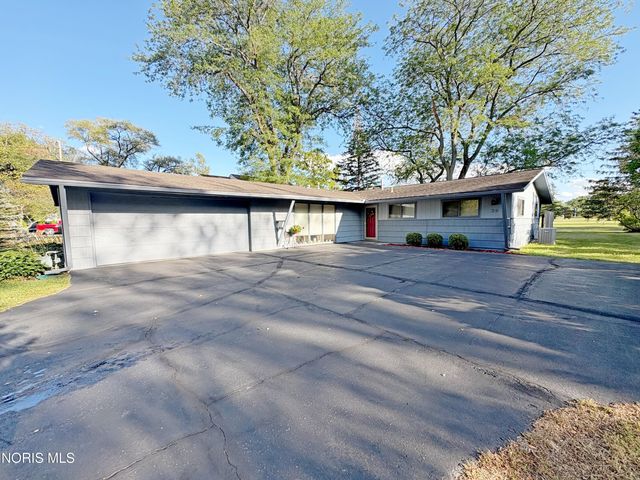 29 Darlyn Drive, Bowling Green, OH 43402