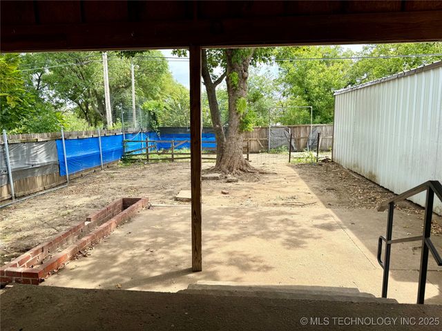 116 S Seminole Avenue, Bartlesville, OK 74003