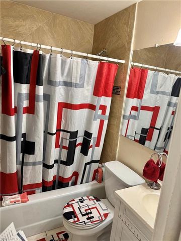 3325 Airport RD N # R6, Naples, FL 34105