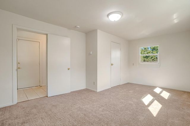 3841 E White Avenue, Fresno, CA 93702