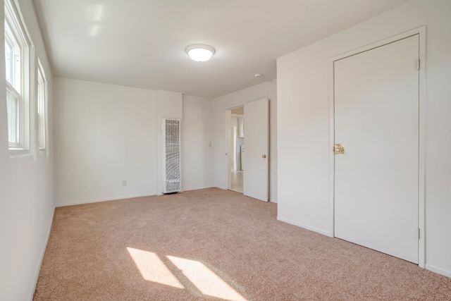 3841 E White Avenue, Fresno, CA 93702