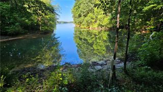 184 Seminole Point Road, Fair Play, SC 29643
