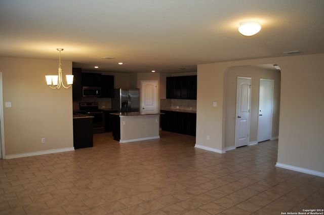 1623 Tree, San Antonio, TX 78245