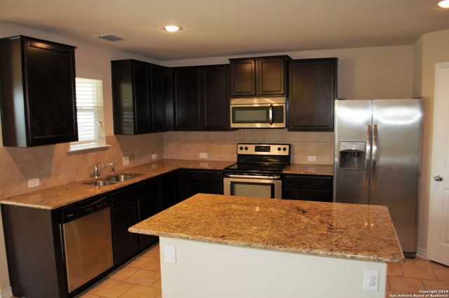 1623 Tree, San Antonio, TX 78245