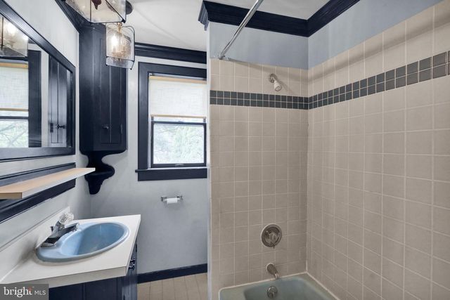 1194 ELM AVE, Lancaster, PA 17603