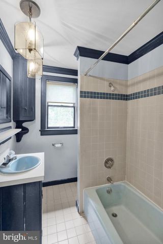 1194 ELM AVE, Lancaster, PA 17603