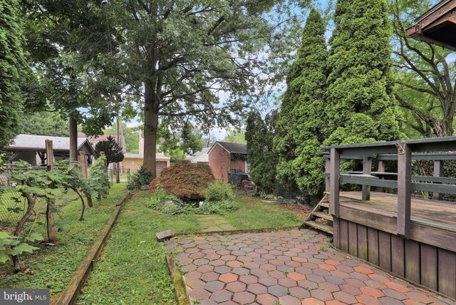 1194 ELM AVE, Lancaster, PA 17603
